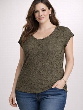 Torrid Lace Mesh Top Size 4 4X Sheer Floral Sleeveless Studded Neckline Blouse